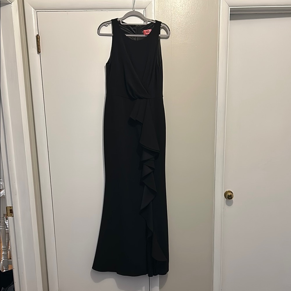 Betsy & Adam Black Sleeveless Ruffle-Front Maxi Dress